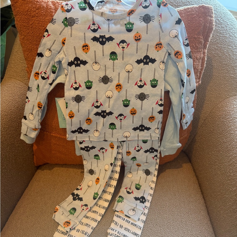 TWO SETS of Pajamas ♥️ 2T